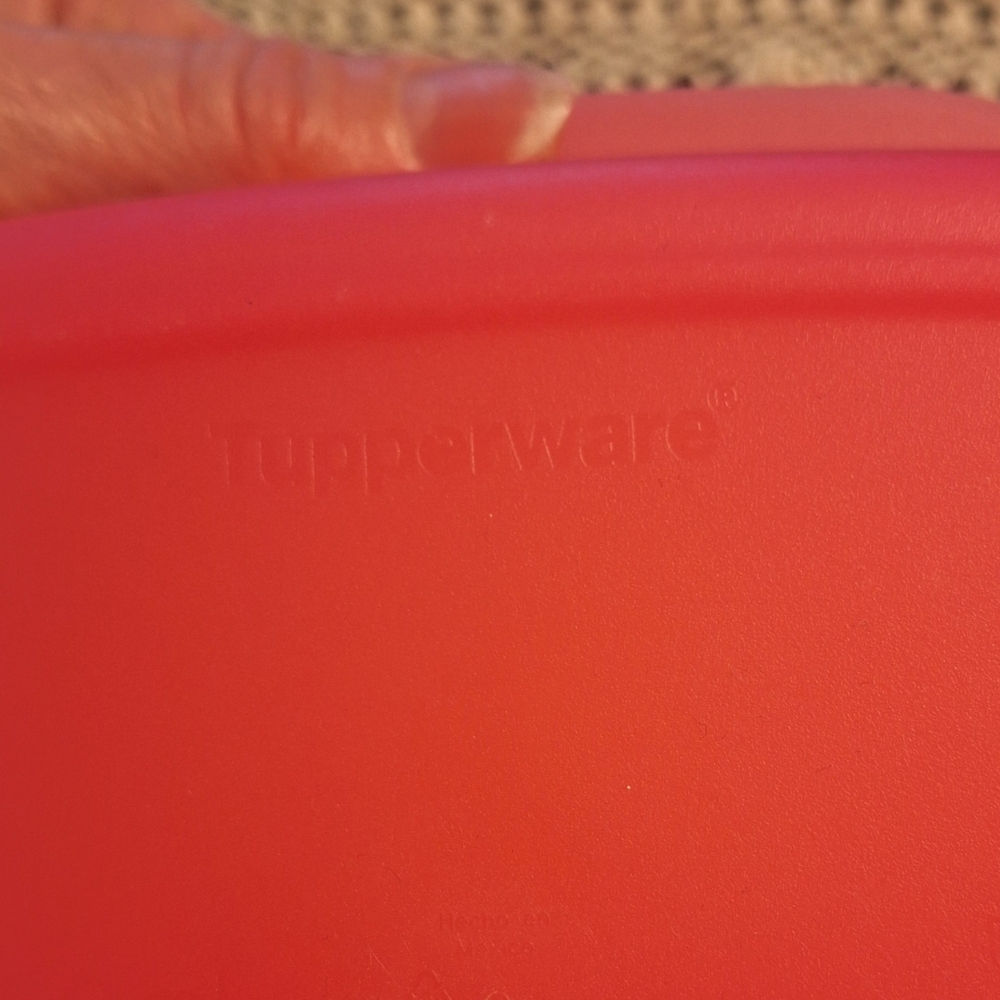 Tupperware Colorful Lunch & Snack Sets (3) - Picture 3 of 10